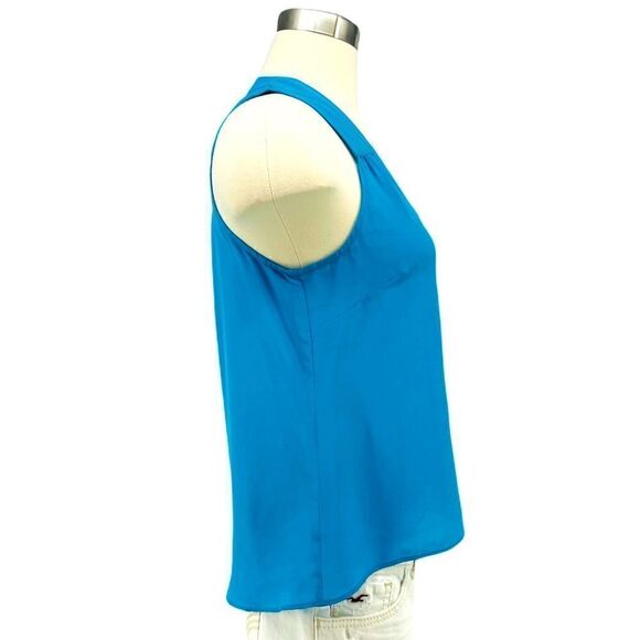 bebe Sleeveless Button Down Blouse - Capri Breeze - Picture 6 of 12